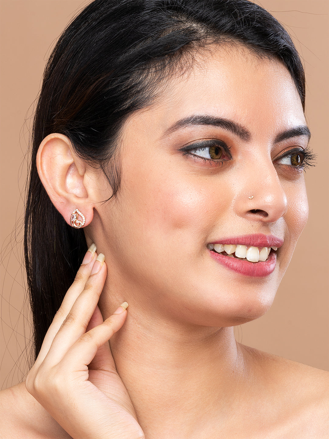 White & Gold Paisley shape Stud earrings