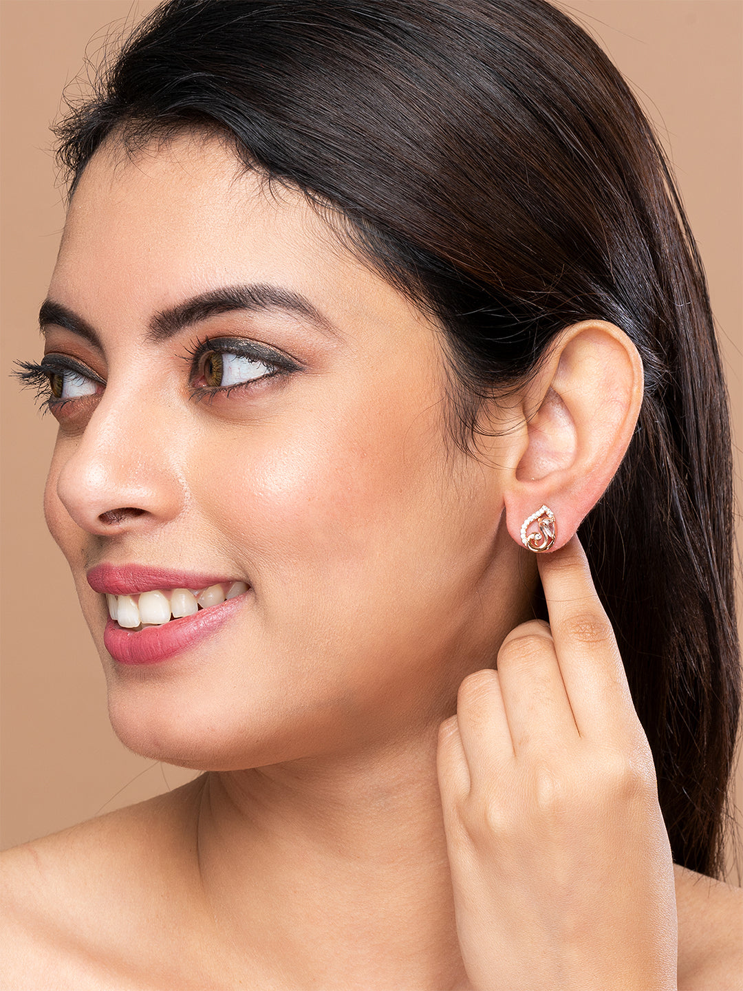 White & Gold Paisley shape Stud earrings