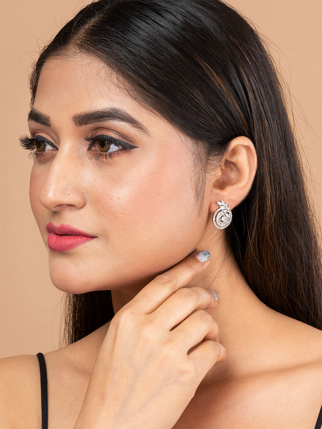 ITARA Silver & White Circular Studs
