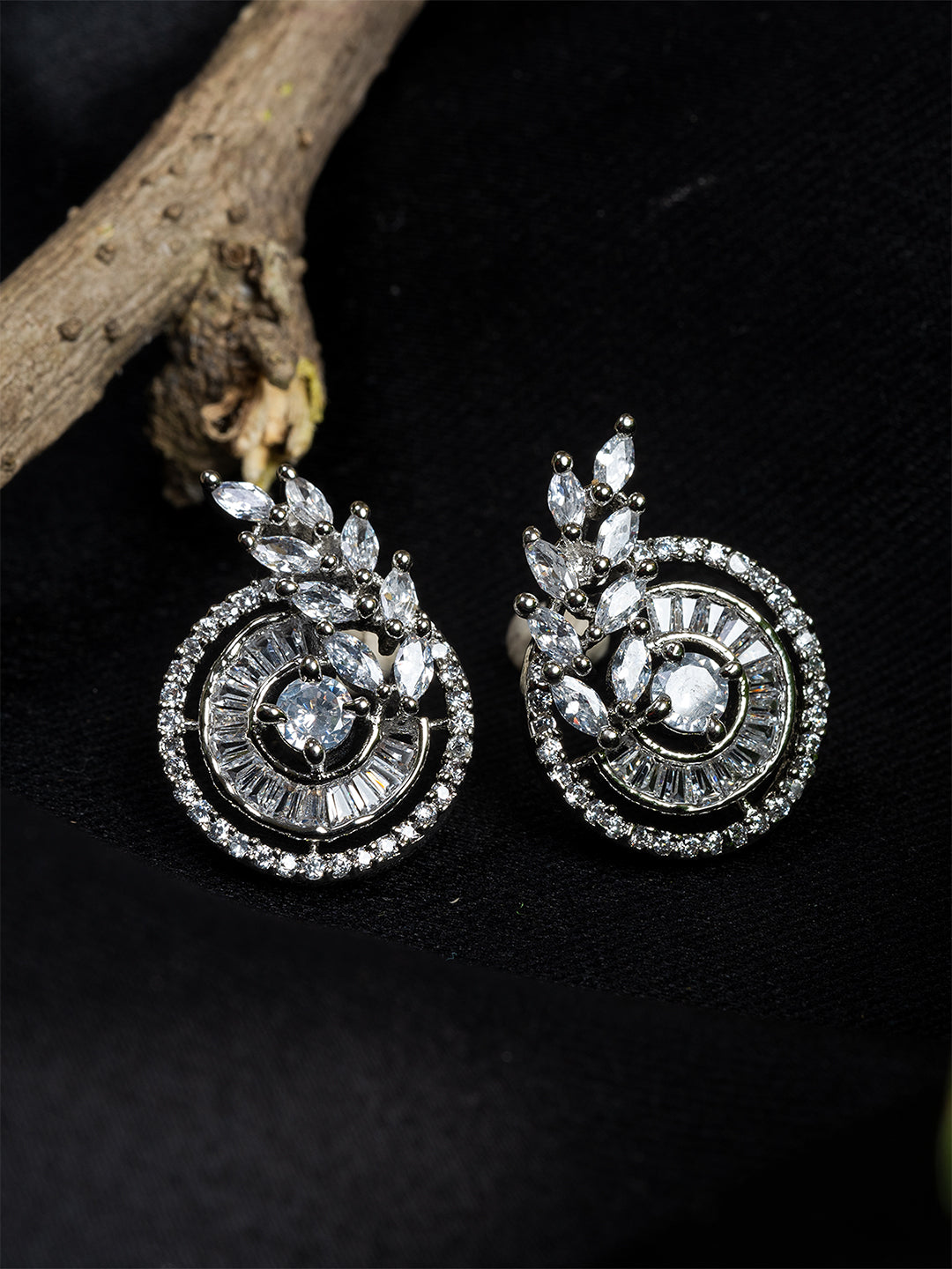ITARA Silver & White Circular Studs