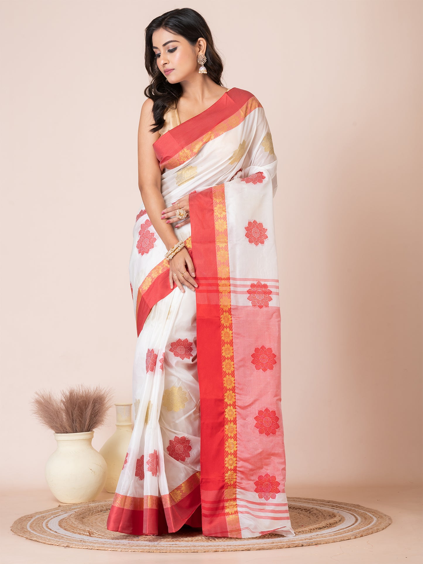 ITARA White & Red Silk Floral Design Zari Work Tussar Saree
