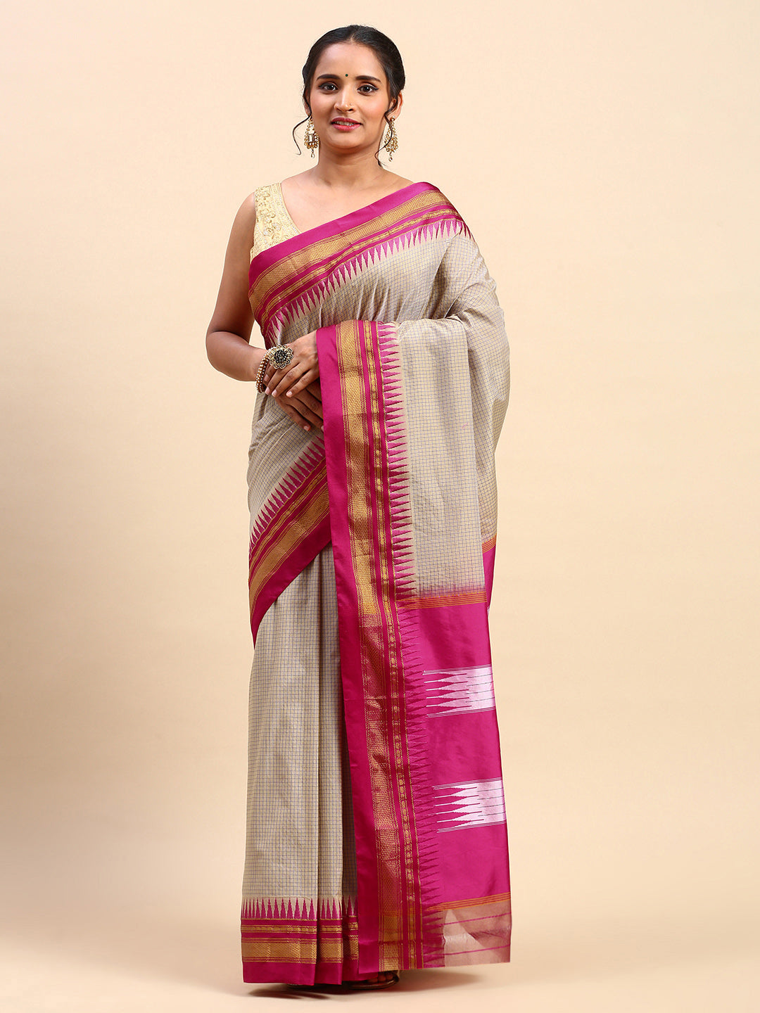 Thane Warp Check Saree with Top Pallu