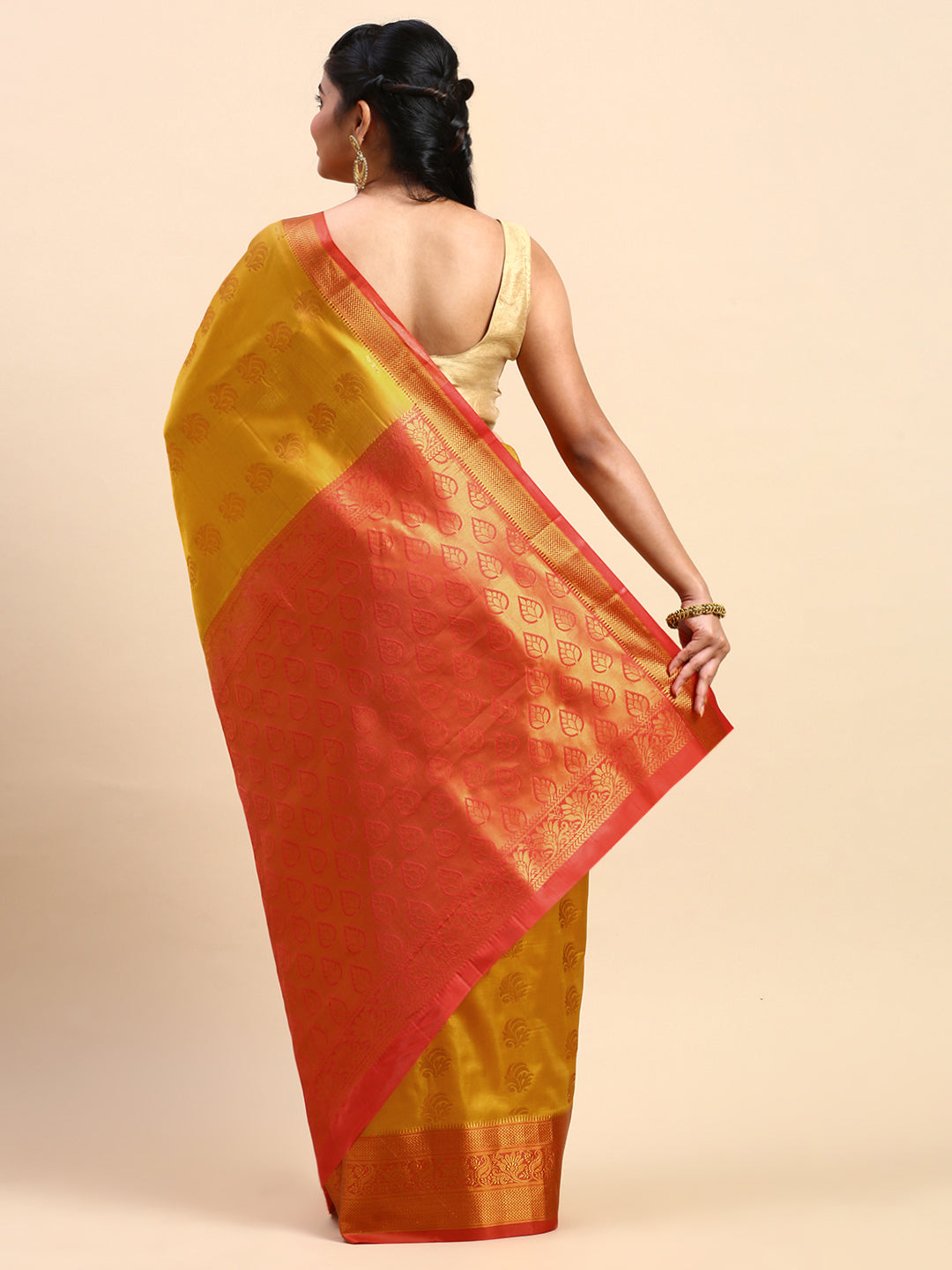 Goldish Yellow Traditional & Royal Kanchipuram Silk Butta Work Saree