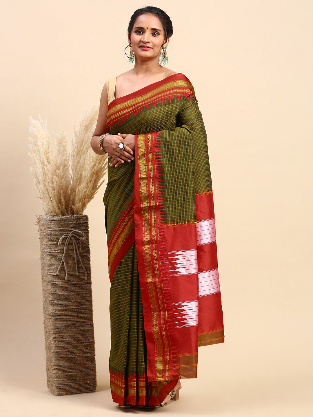 Mehndi Green Thane Warp Check Saree with Top Pallu