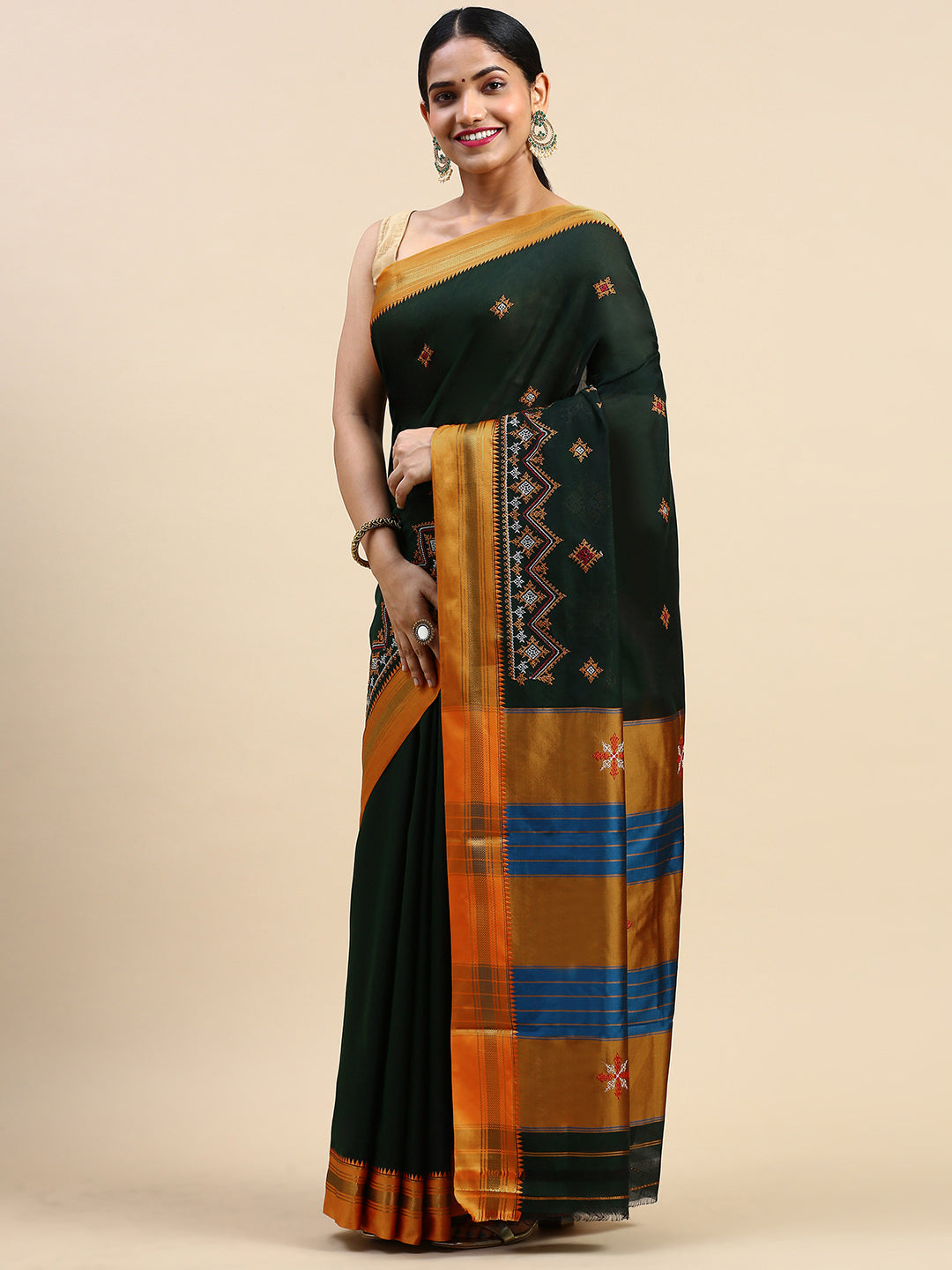 Kasuti Work Handloom Cotton Blend Saree in Dark Green